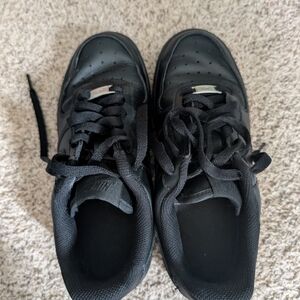 Nike Women's Air Force 1's In Black: Size US 7